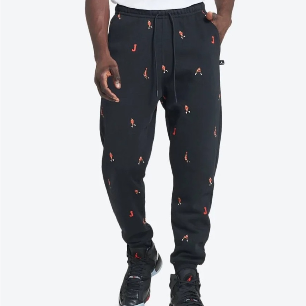 Jordan Men’s Essentials All Over Print Fleece Joggers-size Medium *NEW w/o tags*